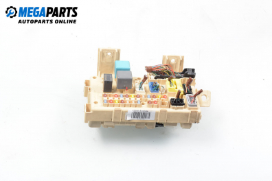 Sicherungskasten for Toyota Avensis 1.8, 129 hp, combi, 2003