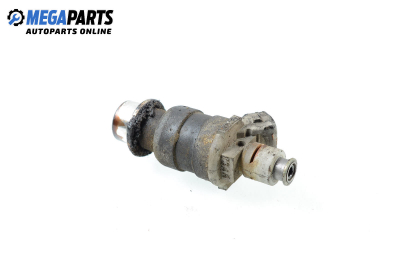 Gasoline fuel injector for Audi A4 (B5) 2.6, 150 hp, station wagon, 1996