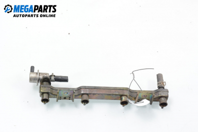 Fuel rail for Nissan Almera (N16) 1.5, 90 hp, hatchback, 2000