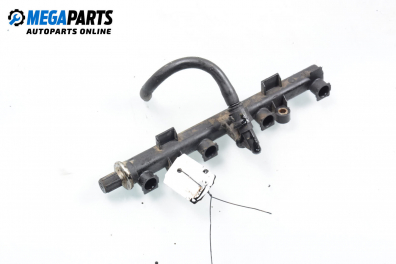 Fuel rail for Fiat Punto 1.2 16V, 80 hp, hatchback, 2001