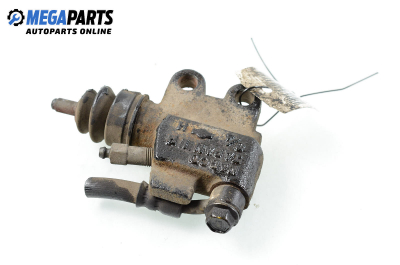 Clutch slave cylinder for Nissan Almera Tino 2.2 dCi, 115 hp, minivan, 2001