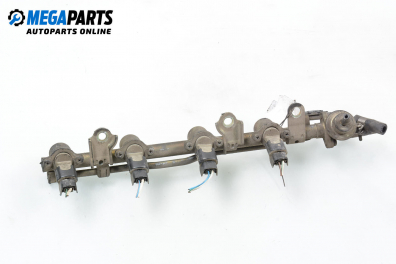 Fuel rail with injectors for Nissan Micra (K11) 1.3 16V, 75 hp, hatchback, 1997