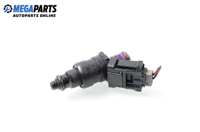 Gasoline fuel injector for Volvo S40/V40 1.8, 115 hp, station wagon, 1997