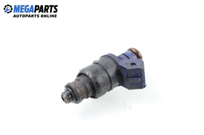 Gasoline fuel injector for Audi A4 (B5) 2.8 Quattro, 193 hp, station wagon, 1997