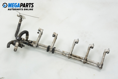 Fuel rail for Volkswagen Phaeton 5.0 TDI 4motion, 313 hp, sedan automatic, 2004