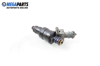 Gasoline fuel injector for Renault Megane Scenic 1.6, 90 hp, minivan, 1998