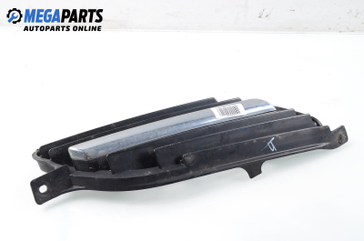 Grilă for Nissan Almera Tino 2.2 dCi, 115 hp, monovolum, 2000, position: dreapta