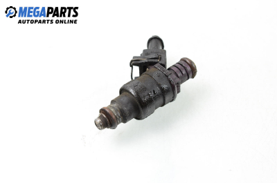 Gasoline fuel injector for Volvo S40/V40 1.8, 115 hp, sedan automatic, 1997