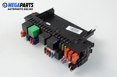 Tablou cu siguranțe for Mercedes-Benz S-Class W220 5.0, 306 hp, sedan automatic, 2001