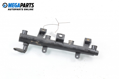 Fuel rail for Peugeot 206 1.1, 54 hp, hatchback, 1999