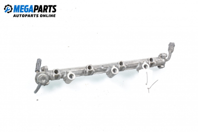 Fuel rail for Mitsubishi Eclipse II (D3_A) 2.0 16V, 146 hp, coupe, 1996