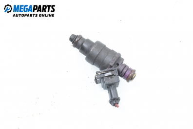 Gasoline fuel injector for Volvo S40/V40 1.6, 105 hp, sedan, 1998