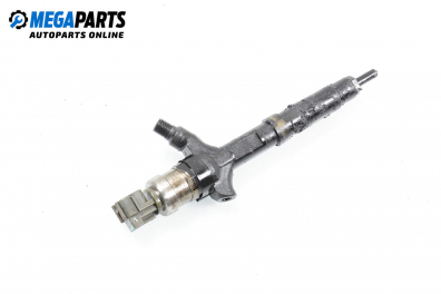 Diesel fuel injector for Toyota Avensis 2.0 D-4D, 110 hp, station wagon, 2001 № Denso 23670-27030