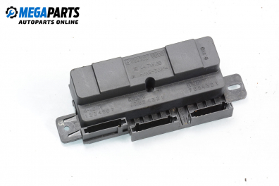 Fuse box for Smart  Fortwo (W450) 0.6, 61 hp, coupe, 2001 № 0003027 V006 / 04.716.00