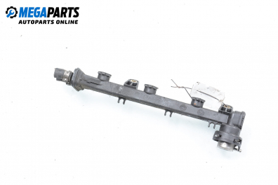 Fuel rail for Smart  Fortwo (W450) 0.6, 61 hp, coupe, 2001