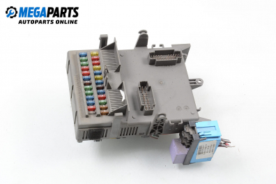 Fuse box for Renault Espace IV 2.2 dCi, 150 hp, minivan, 2003