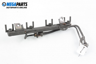 Fuel rail for Suzuki Liana 1.6 4WD, 103 hp, station wagon, 2002