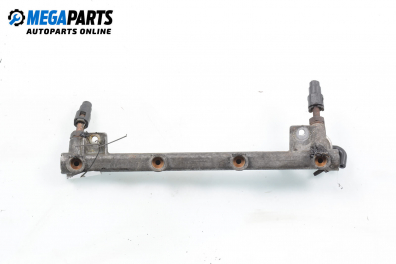 Fuel rail for Daewoo Nubira 2.0 16V, 133 hp, sedan, 2004