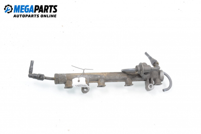 Fuel rail for Daewoo Nexia 1.5, 75 hp, sedan, 1997