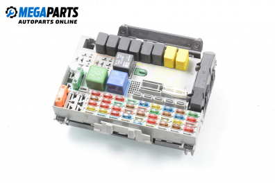 Fuse box for Opel Zafira A 2.2 16V DTI, 125 hp, minivan, 2003