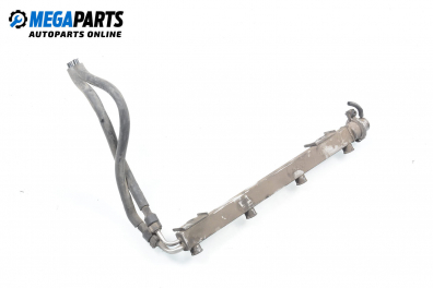 Fuel rail for Saab 900 2.0, 131 hp, coupe, 1998