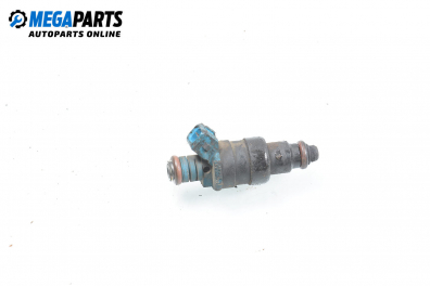 Gasoline fuel injector for Volvo 850 2.0, 126 hp, station wagon, 1995