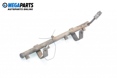 Fuel rail for Chrysler Voyager 2.4, 151 hp, minivan automatic, 1999