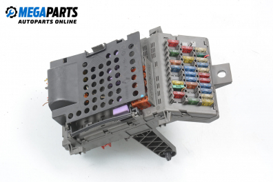 Fuse box for Renault Laguna I (B56; K56) 1.8, 90 hp, hatchback, 1995