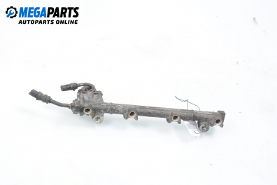 Fuel rail for Mitsubishi Galant VIII 2.0, 136 hp, station wagon, 1998