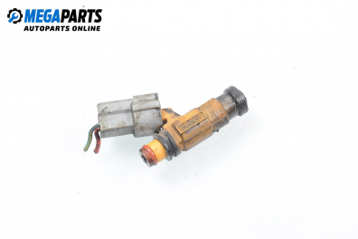 Gasoline fuel injector for Mitsubishi Galant VIII 2.0, 136 hp, station wagon, 1998