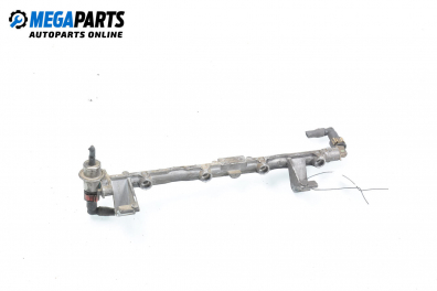 Fuel rail for Ford Focus I 1.6 16V, 100 hp, hatchback, 2001