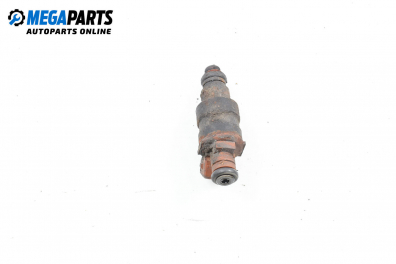 Gasoline fuel injector for Renault 19 1.7, 90 hp, sedan, 1990