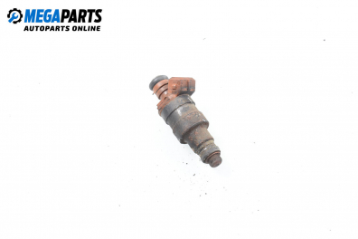 Gasoline fuel injector for Renault 19 1.7, 90 hp, sedan, 1990