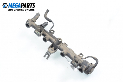 Fuel rail for Citroen Xsara 1.4, 75 hp, station wagon, 1998