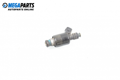 Gasoline fuel injector for Daewoo Lanos 1.5, 86 hp, sedan, 2000