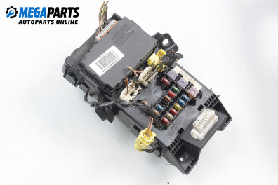 Fuse box for Toyota Avensis 1.6 VVT-i, 110 hp, sedan, 2001