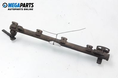 Fuel rail for Renault Megane I 1.4 16V, 95 hp, hatchback, 1999