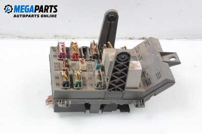 Fuse box for Renault Laguna I (B56; K56) 1.8, 90 hp, hatchback, 1994