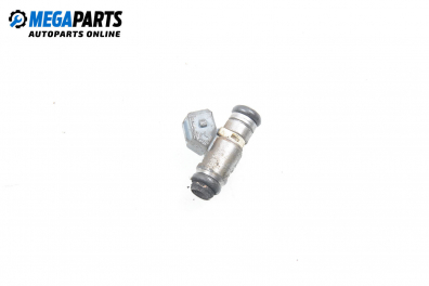 Gasoline fuel injector for Citroen Xsara 1.8, 90 hp, hatchback, 1999