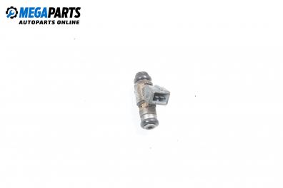 Gasoline fuel injector for Citroen Xsara 1.8, 90 hp, hatchback, 1999