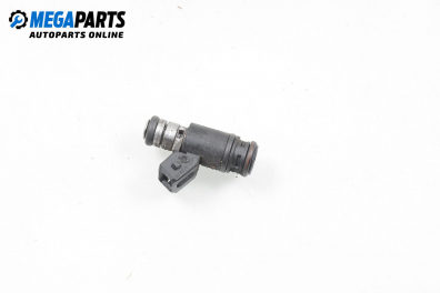 Gasoline fuel injector for Volkswagen Bora 2.3 V5 4motion, 150 hp, sedan, 2000