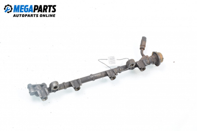 Fuel rail for Toyota Avensis 2.0, 128 hp, sedan, 2000