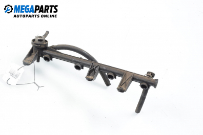 Fuel rail for Renault Megane I 1.6, 90 hp, sedan, 1997