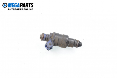 Gasoline fuel injector for Renault Megane I 1.6, 90 hp, sedan, 1997