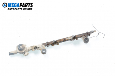 Fuel rail for Toyota Yaris 1.0 16V, 68 hp, hatchback, 2002