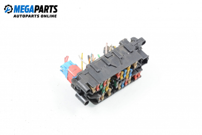 Fuse box for Peugeot 206 1.4, 75 hp, hatchback, 2000