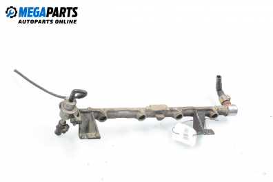 Fuel rail for Ford Focus I 1.6 16V, 100 hp, hatchback, 2000