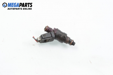 Gasoline fuel injector for Volvo S40/V40 2.0, 136 hp, sedan, 1996