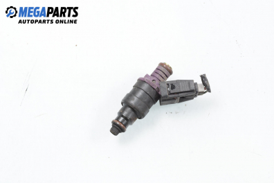 Gasoline fuel injector for Volvo S40/V40 2.0, 136 hp, sedan, 1996