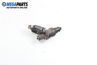 Gasoline fuel injector for Volvo S40/V40 2.0, 136 hp, sedan, 1996